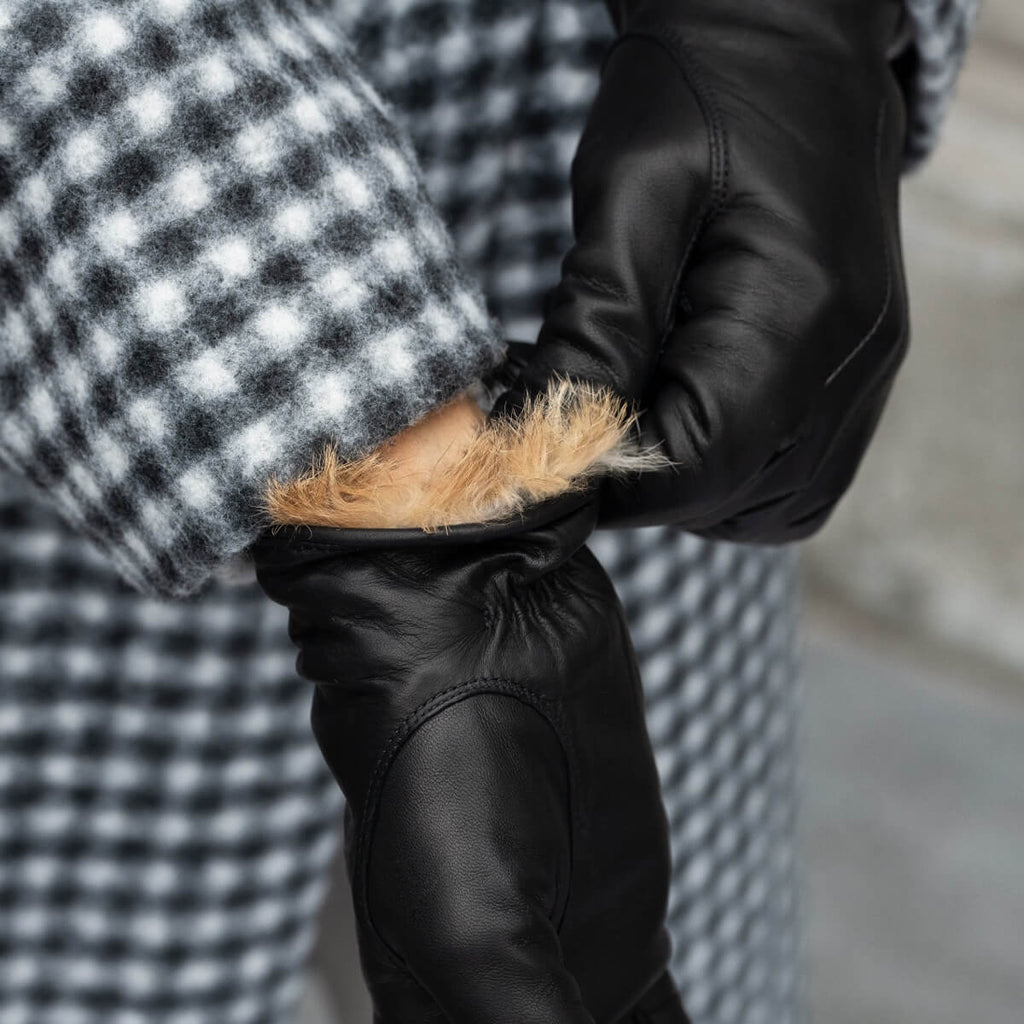 Francesca (black) - Italian lambskin leather gloves with brown rabbit fur lining