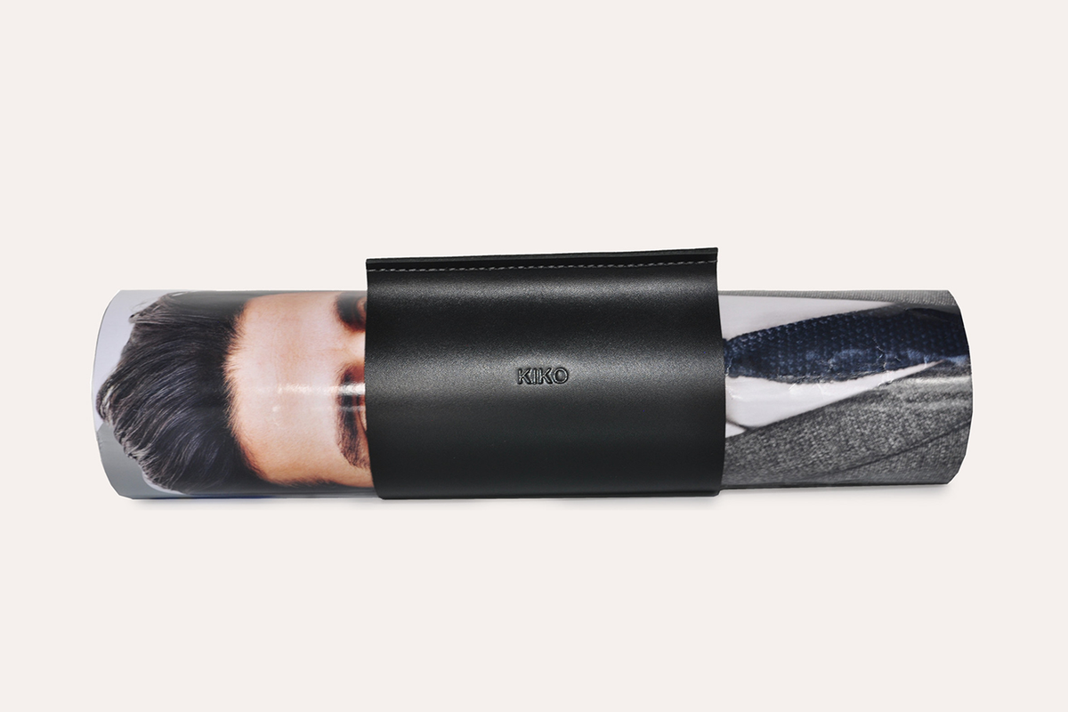 Newspaper/Magazine Holder