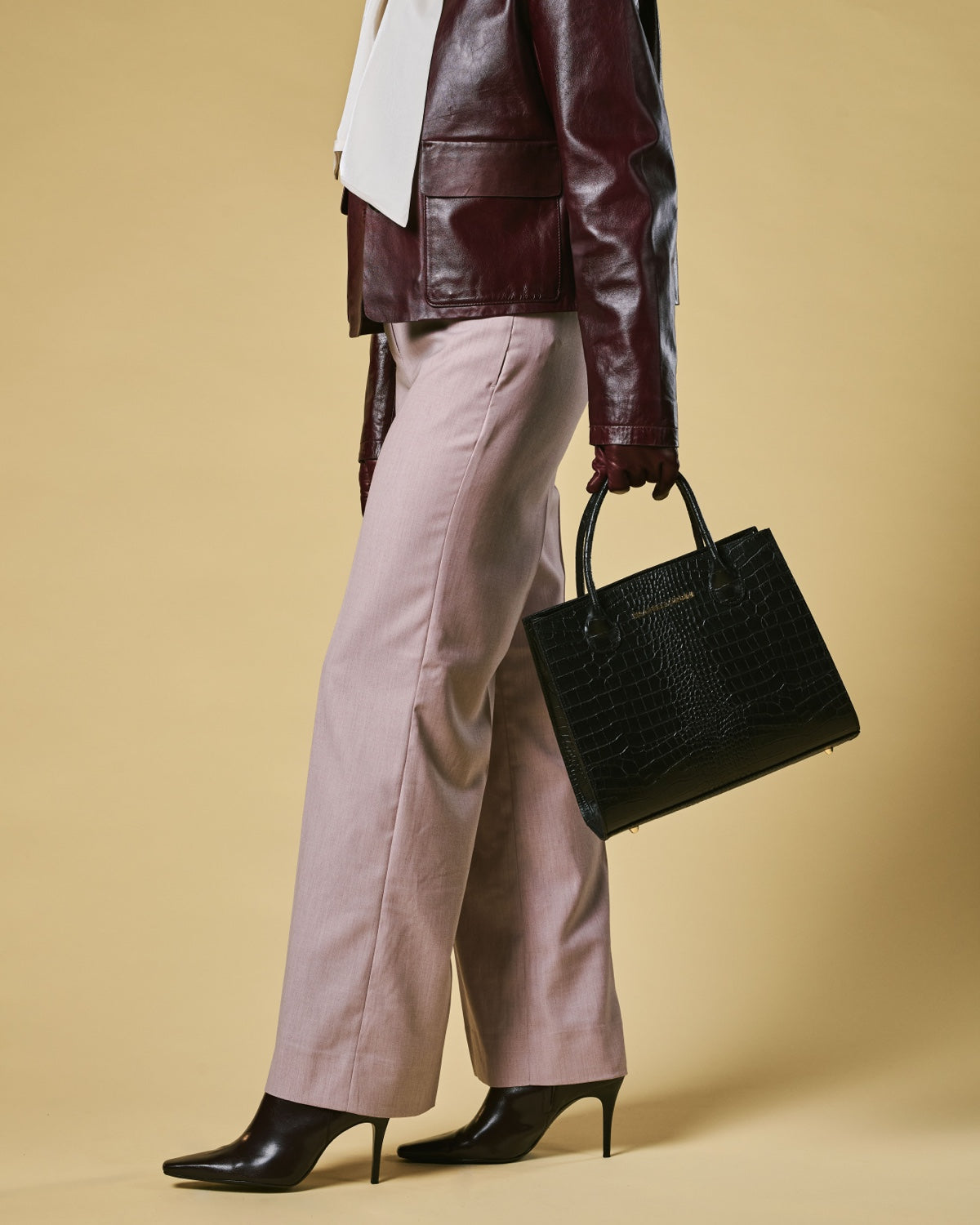 Patrizia (black) - Italian calf leather women's handbag (with shoulder strap)