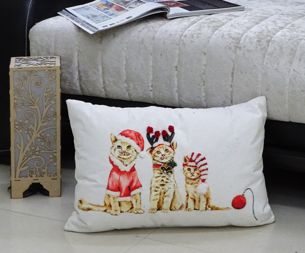 Vibhsa Christmas Throw Pillow for couch 14"x 20"