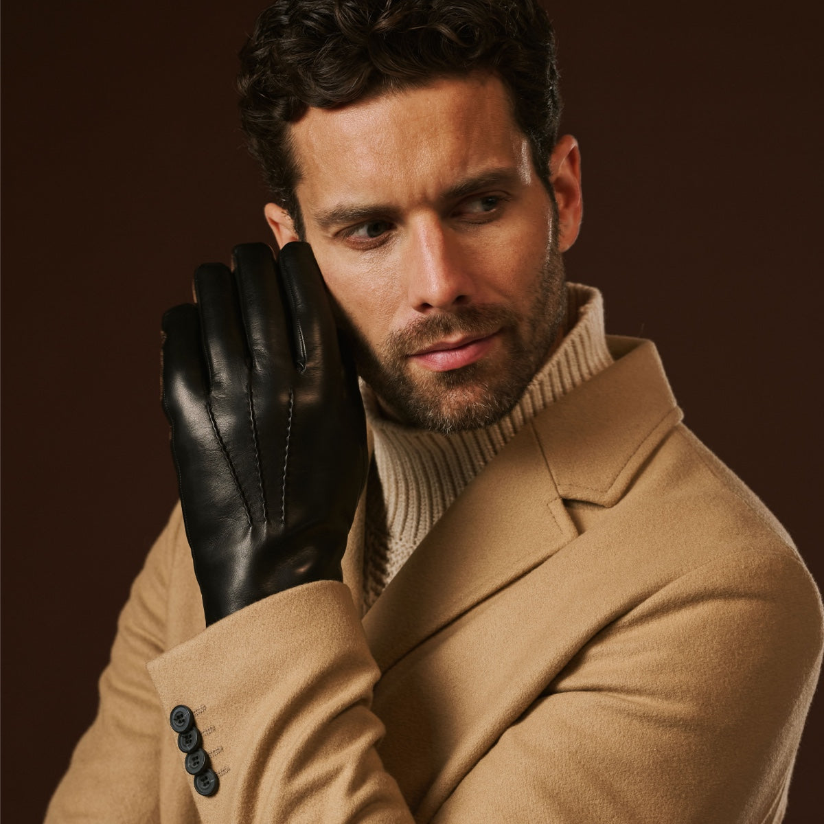 Aldo (black) - Italian lambskin leather gloves with lambswool lining & touchscreen feature