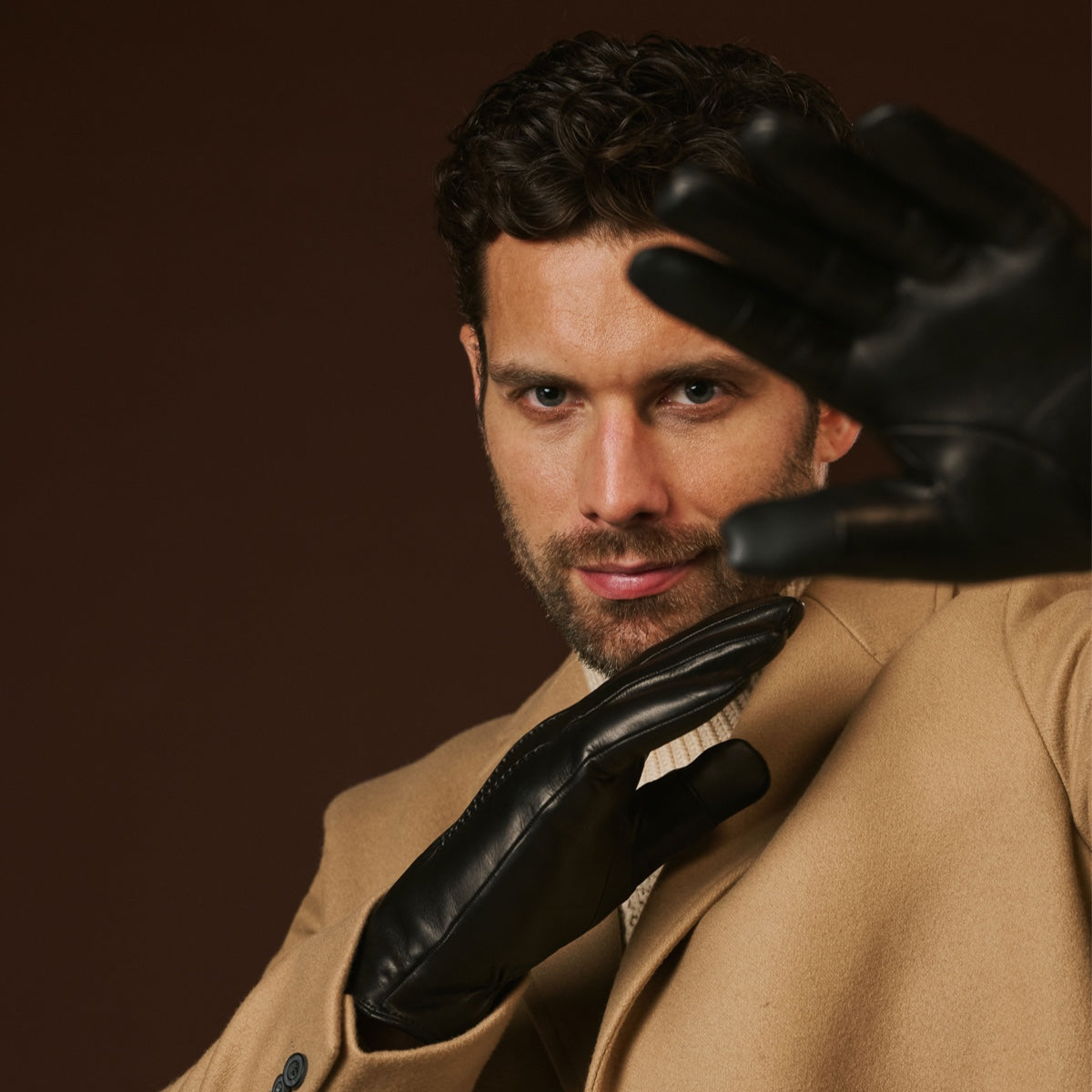 Aldo (black) - Italian lambskin leather gloves with lambswool lining & touchscreen feature