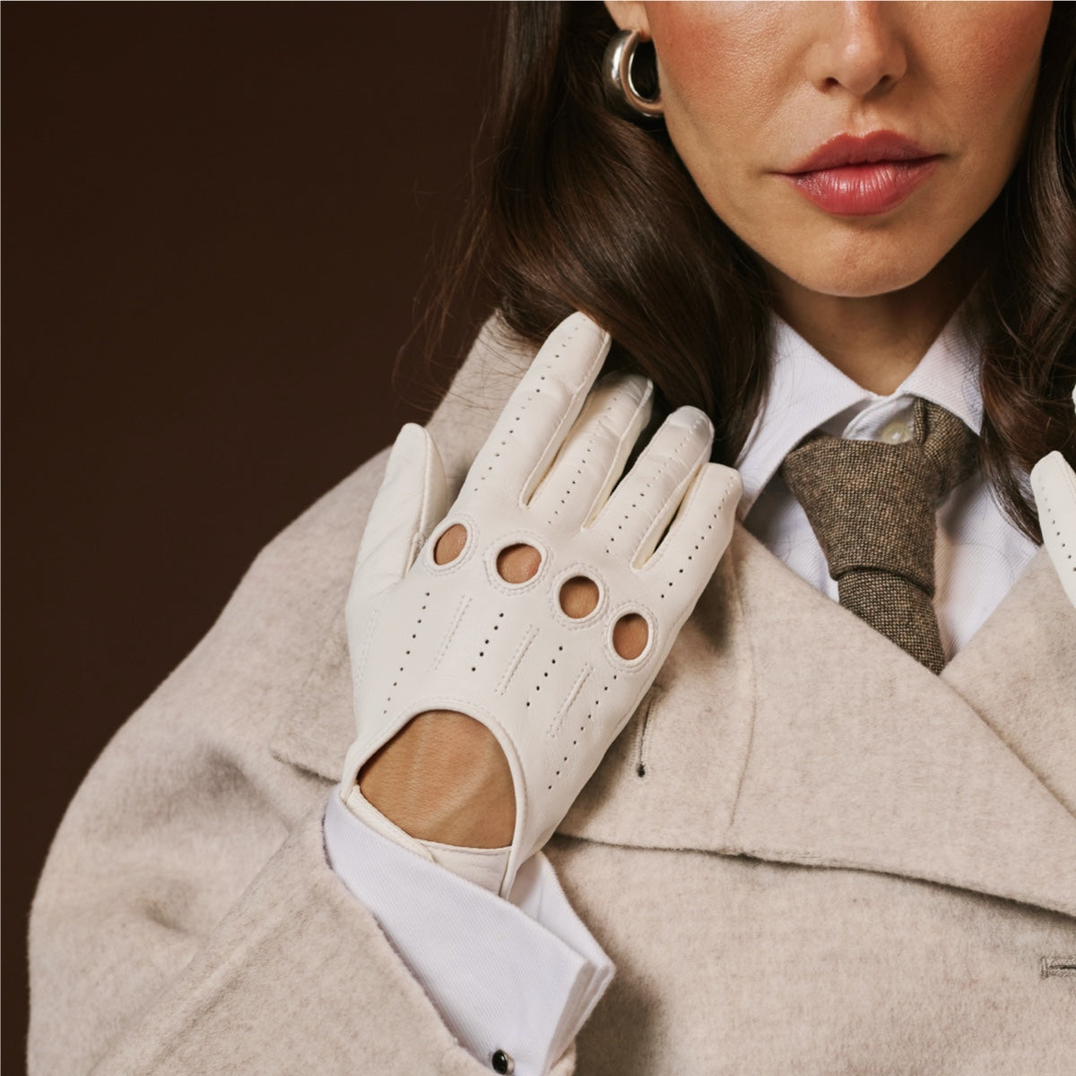 Alessa (white) - Classic Italian lambskin leather driving gloves