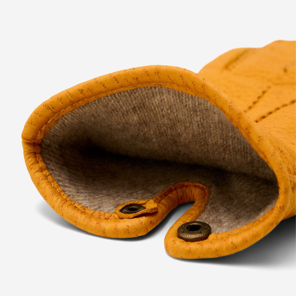 Antonio (yellow) - Luxurious Italian peccary leather gloves with cashmere lining