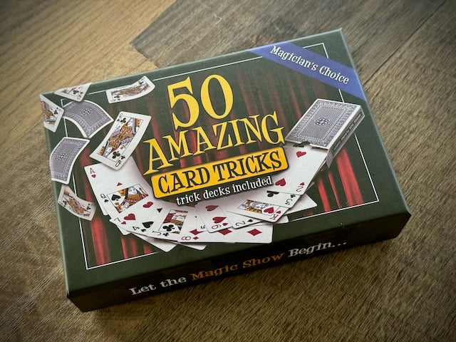 50 Amazing Card Tricks Kit Deluxe Edition