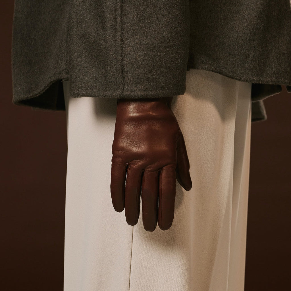 Isabella (brown) - Italian lambskin leather gloves with cashmere lining
