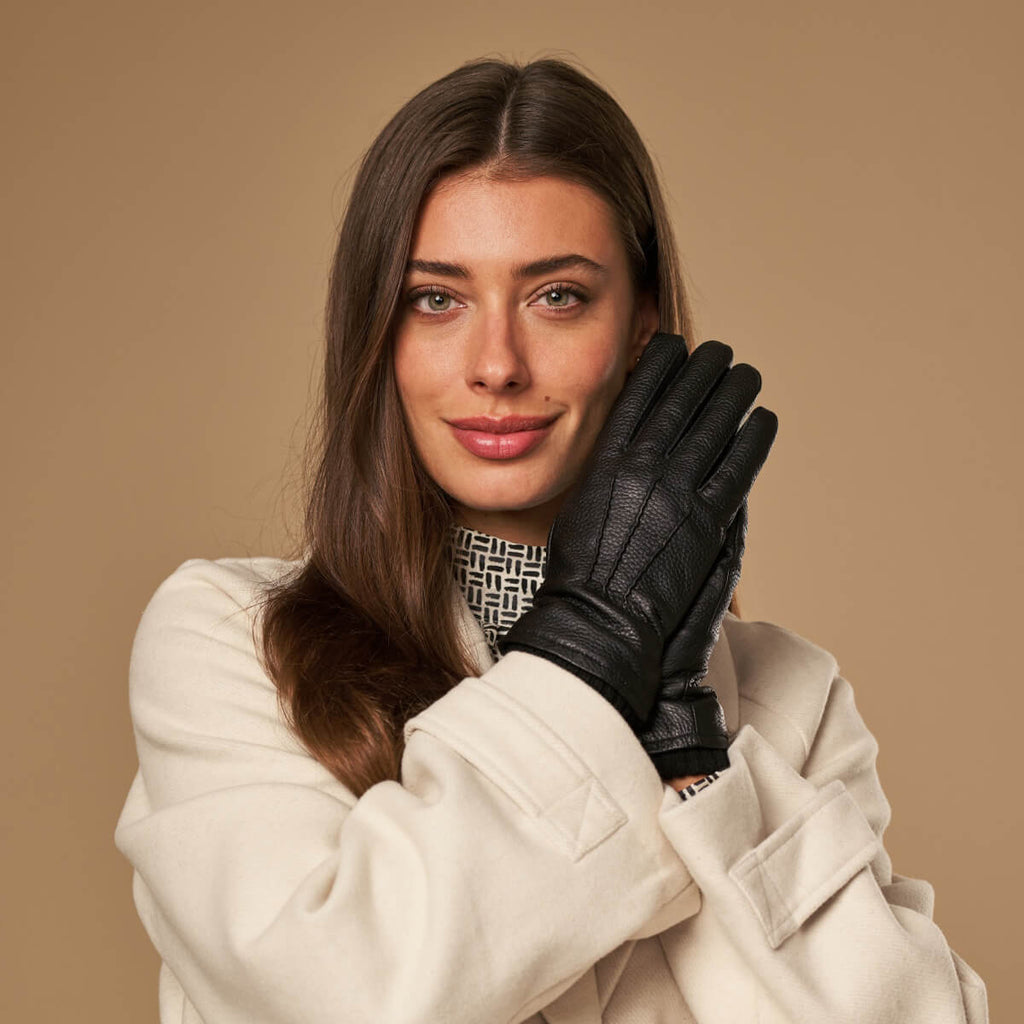 Raya (black) – Deerskin leather gloves with warm wool lining