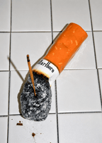 CIGGY INCENSE HOLDER